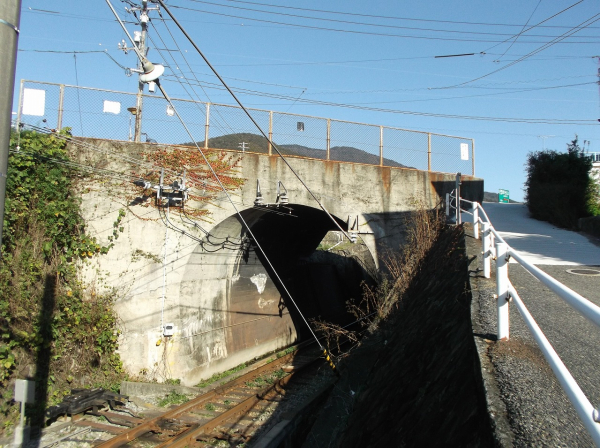 日本一短いトンネル 紀行歴史遊学